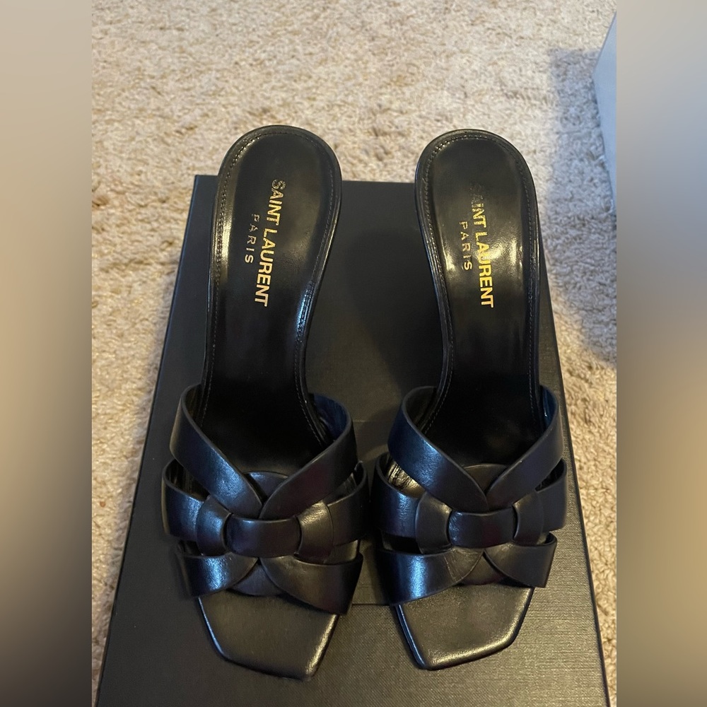 SAINT LAURENT Tribute 85 leather sandals